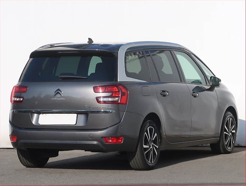 Citroën C4 SpaceTourer (2021) 1.5 BlueHDi, Automat, 7 míst - fotka 5 z 24