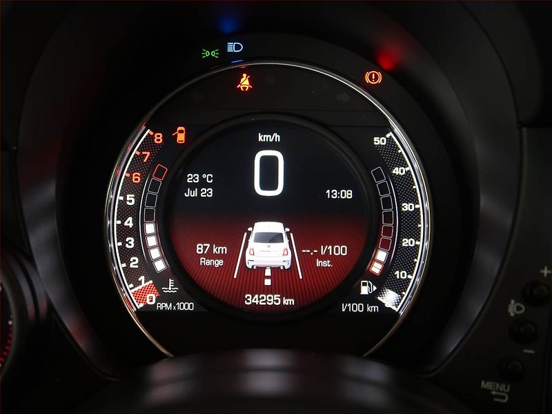 Abarth 595 (2020) Turismo, Kůže, Navi, Bi-Xenony - fotka 11 z 14