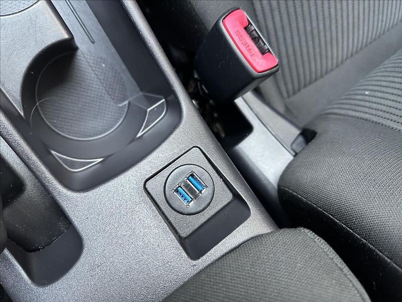 Mitsubishi Lancer 1,6 - fotka 18 z 21