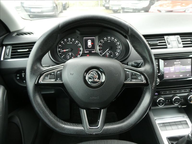 Škoda Octavia 2,0 TDi110kW ELEGANCE,ČR,ZÁVĚS - fotka 33 z 45