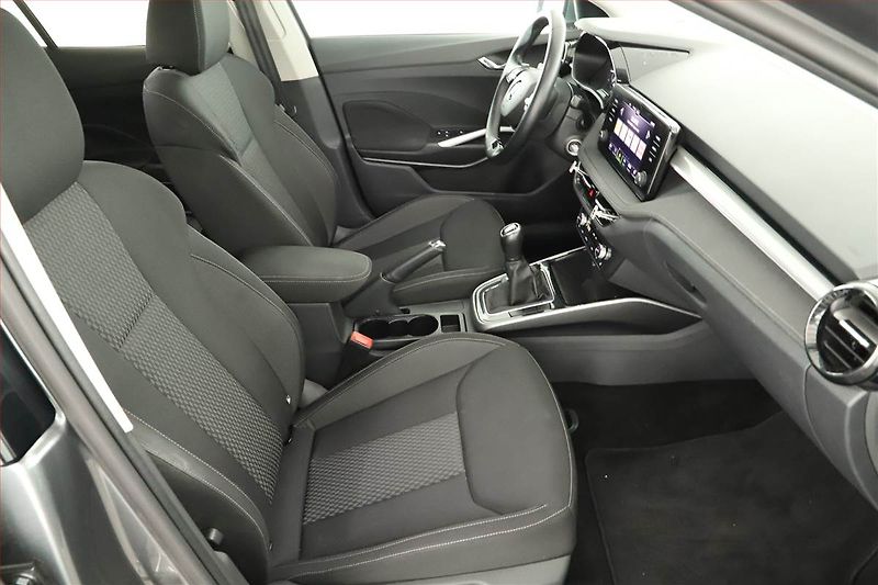 Škoda Fabia (2022) 1.0 TSI, Tempomat - fotka 7 z 14