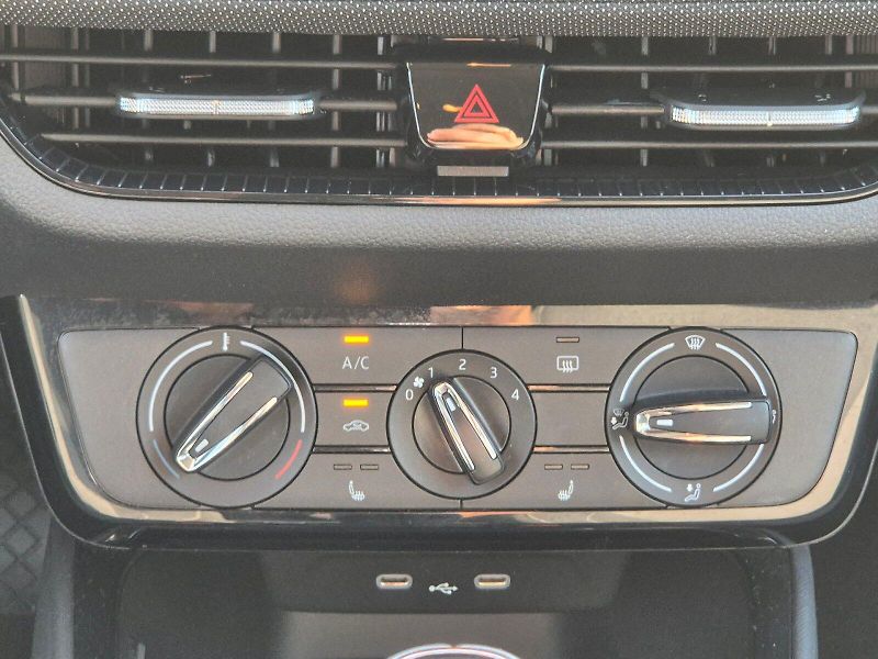 Škoda Fabia (2025) Selection 1.0 TSI 70 kW - fotka 24 z 28
