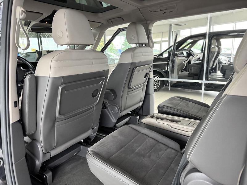 Volkswagen Multivan 2,0TDI DSG L2*STYLE*El.Dveře - fotka 18 z 50