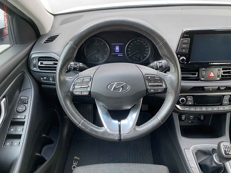 Hyundai i30 (2021) 1.6 CRDi, ČR, LED,, temp - fotka 11 z 17
