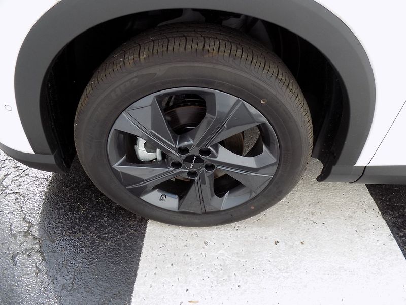 BAIC X5 (2025) 1.5T/AT/Pixel-Led/PANO/DPH/ - fotka 37 z 38