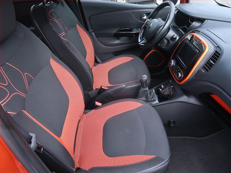 Renault Captur (2014) 0.9 TCe, Navi, Tempomat - fotka 9 z 14