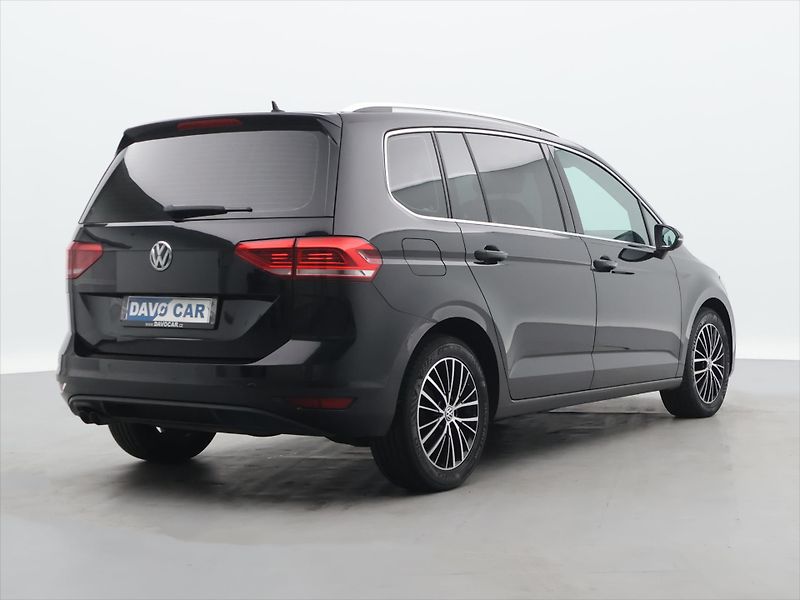 Volkswagen Touran 2,0 TDI 110kW Highline DSG DPH - fotka 6 z 33