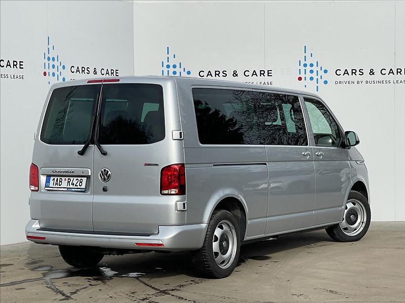 Volkswagen Caravelle 2,0 TDI 4MOT DSG Comfortline - fotka 3 z 23