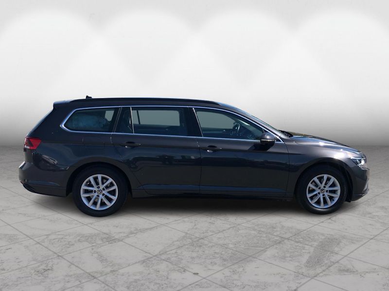 Volkswagen Passat Business 2.0 TDI 110kW DSG Var - fotka 8 z 28