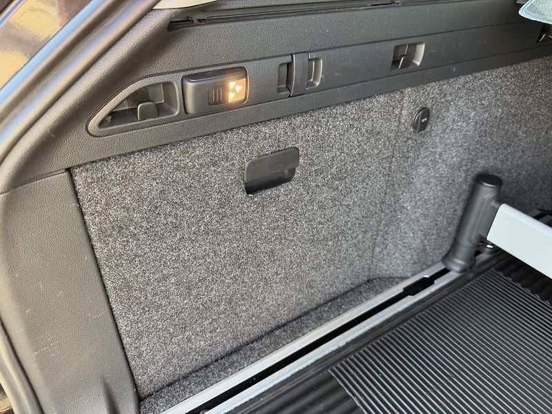 Škoda Superb (2014) 2,0TDI 125kW DSG ELEGANCE - fotka 74 z 81