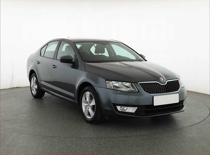 Škoda Octavia (2016) 1.6 TDI, Navi, Tempomat - fotografie inzerátu