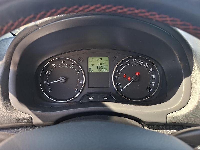 Škoda Roomster (2014) edice NOIRE 1.2TSi 63kW,klima, - fotka 11 z 18