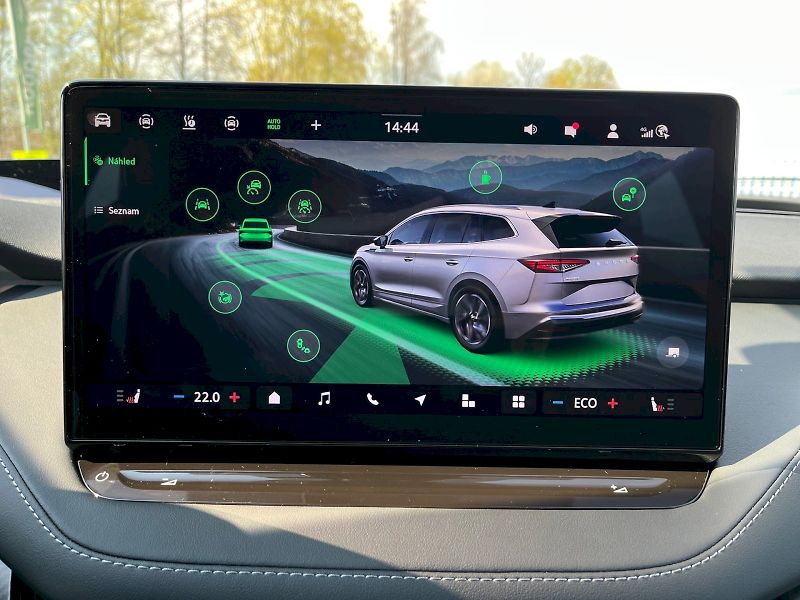 Škoda Enyaq (2026) Sportline 85 kWh 210 kW - fotka 34 z 35