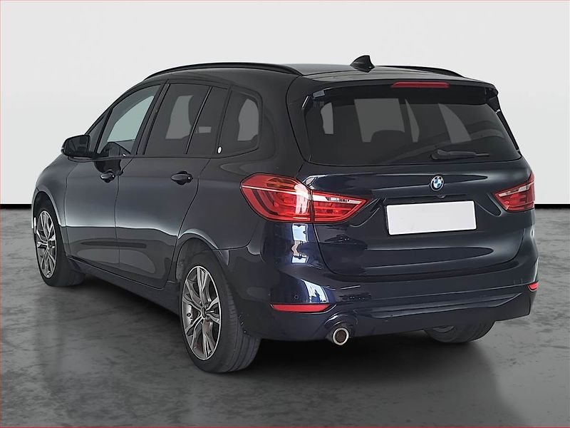 BMW Řada 2 (2019) 216i Gran Tourer, 7 míst - fotka 4 z 18