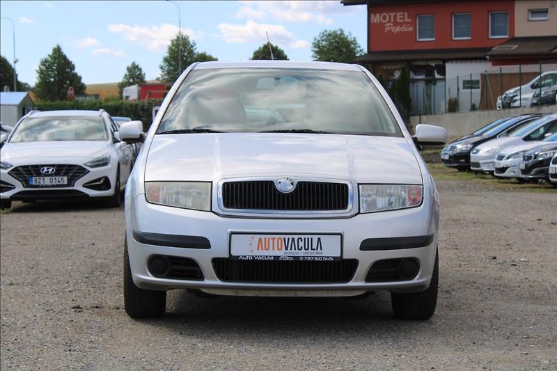 Škoda Fabia 1,4 i 16V  ROZVODY, STK 2/2028 - fotka 2 z 27