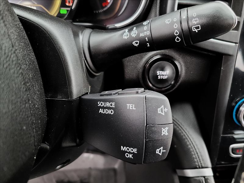 Renault Koleos 2,0 4x4,Initiale ,tažné,výhřev - fotka 22 z 48