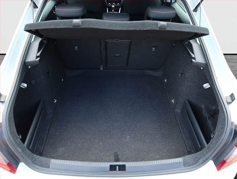 Škoda Octavia (2017) 1.8 TSI, Automat, Tempomat - fotka 14 z 21