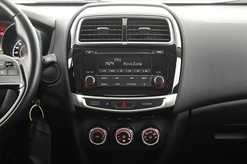 Mitsubishi ASX (2015) 1.6 MIVEC, ČR,1.maj - fotka 10 z 16