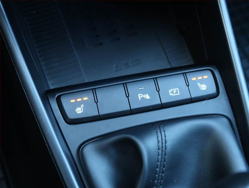 Hyundai Bayon (2022) 1.2 i, ČR,1.maj, Serv.kniha - fotka 20 z 26