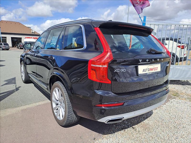 Volvo XC90 2,0 D5 AWD FIRST EDITION - fotka 5 z 24