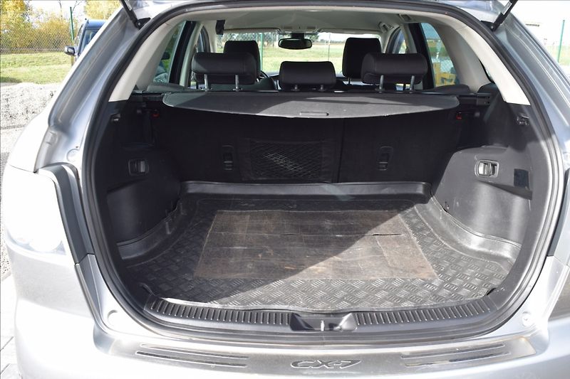 Mazda CX-7 2,2 CD 127KW VÝHŘEV KLIMA ALU - fotka 14 z 45