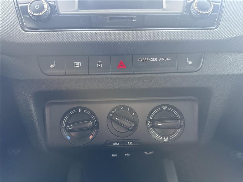 Škoda Fabia 1,2   TSI 66kW,WEBASTO - fotka 18 z 24