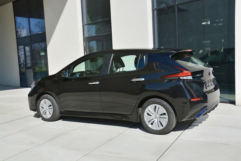 Nissan Leaf (2022) ELEKTRIC VISIA 1 MAJITEL - fotka 29 z 34