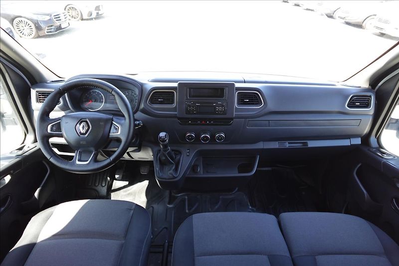 Renault Master 2,3 DCI  L2H2 7MÍST KLIMA - fotka 24 z 36