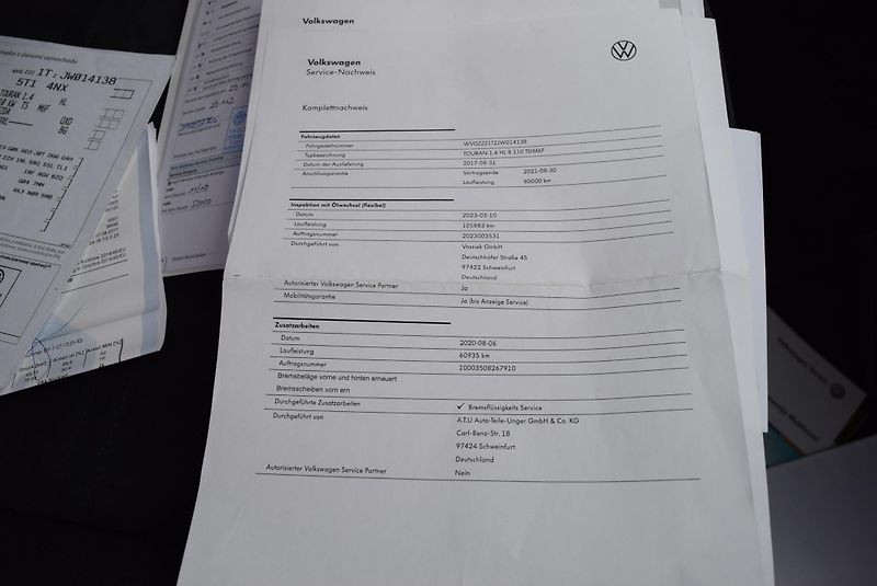 Volkswagen Touran (2017) 1.4TSI 110kw 7MÍST HIGHLIN TAŽ - fotka 46 z 48