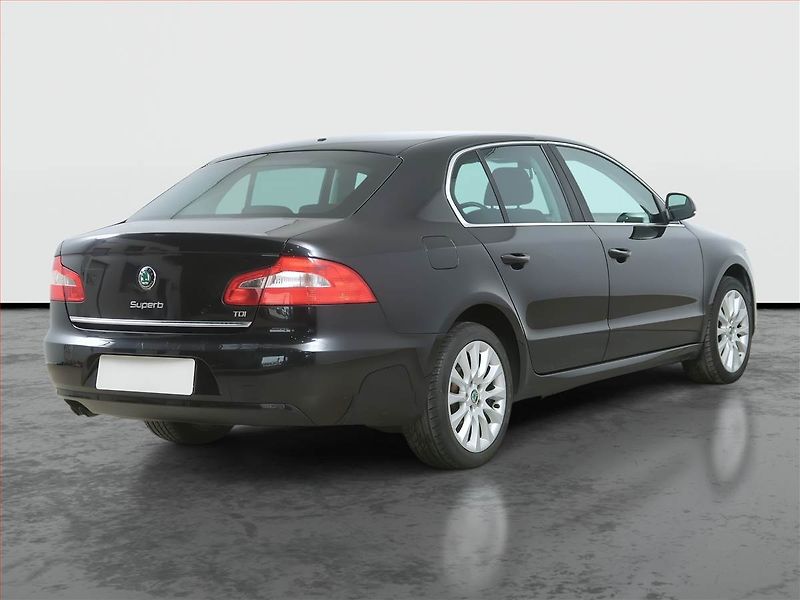 Škoda Superb (2012) 1.6 TDI, Xenony, Tempomat - fotka 5 z 15