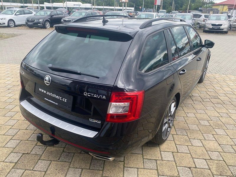 Škoda Octavia (2015) III Kombi 2.0 TDi RS 135 kW - fotka 4 z 23