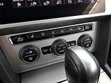 Volkswagen Passat (2018) 2.0 TDI, Automat, Navi - náhled 16