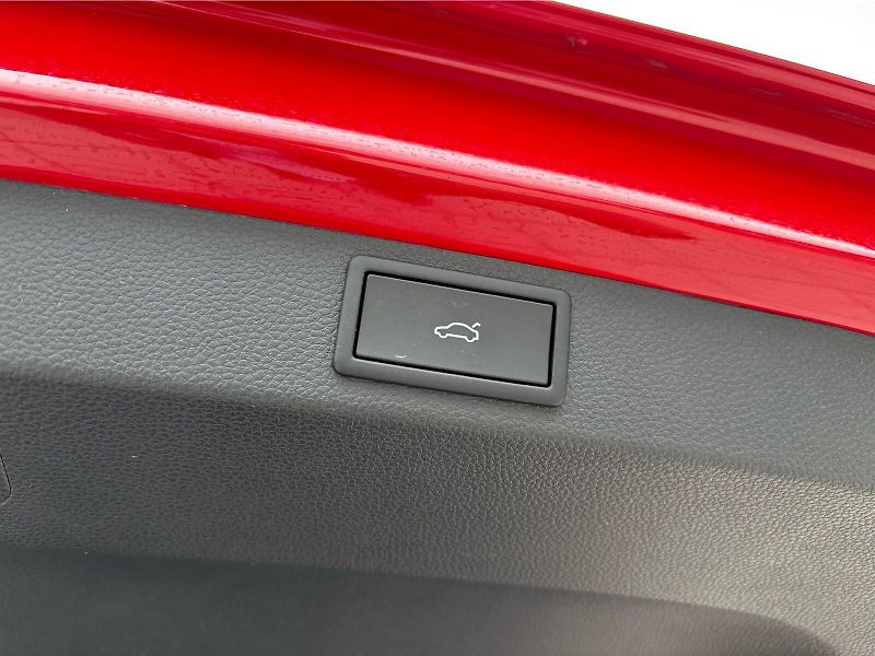 Škoda Karoq 2,0 TDI 110 kW TOP SELECTION D - fotka 26 z 30