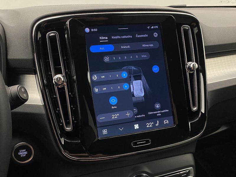Volvo XC40 B4 DARK PLUS AUT  - fotka 40 z 56