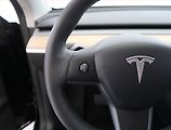 Tesla Model Y (2022) RWD LFP 60kWh, SoH 95% - náhled 28
