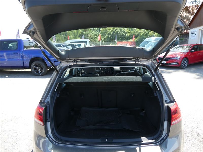 Volkswagen Golf 1,4 TSi 103kW DSG, webasto - fotka 18 z 51