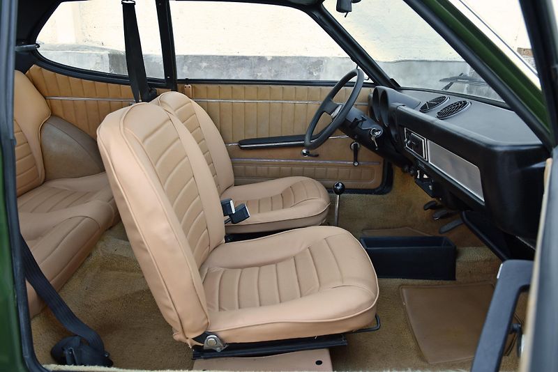 Fiat 128 (1972) SL COUPÉ - fotka 25 z 37