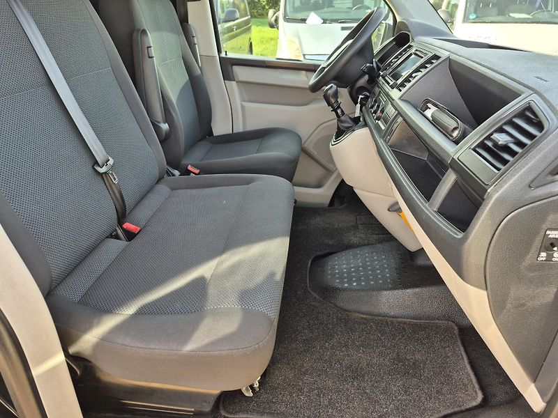 Volkswagen Transporter (2018) T6 110Kw Comfort  - fotka 23 z 33