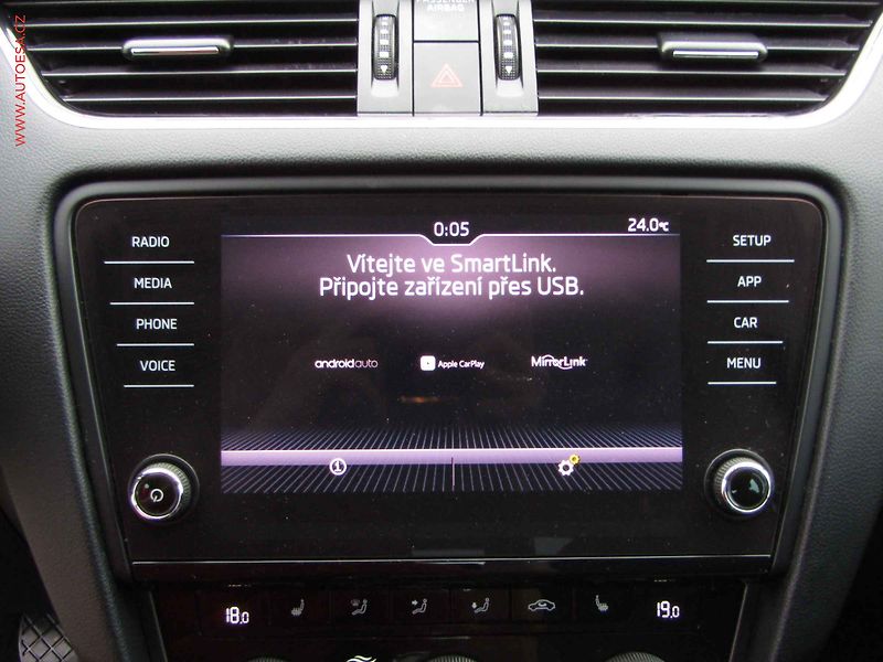 Škoda Octavia (2020) 2.0TDi, ČR, Style, LED, +pneu - fotka 19 z 20