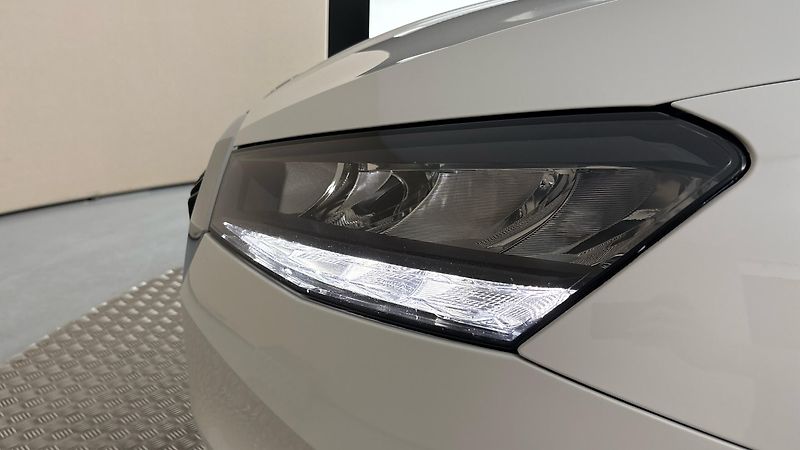 Škoda Fabia 1.0 TSI Style - fotka 18 z 23