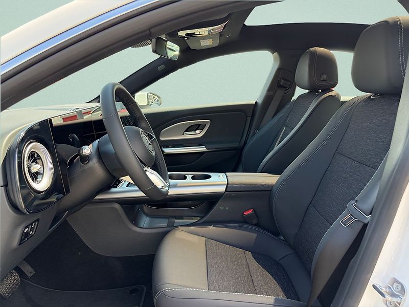 Mercedes-Benz CLA (2026) - fotka 13 z 15