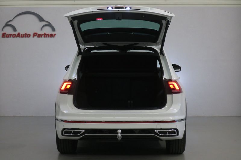 Volkswagen Tiguan (2022) R-line 2,0TDI 147 KW 4M DSG - fotka 45 z 49
