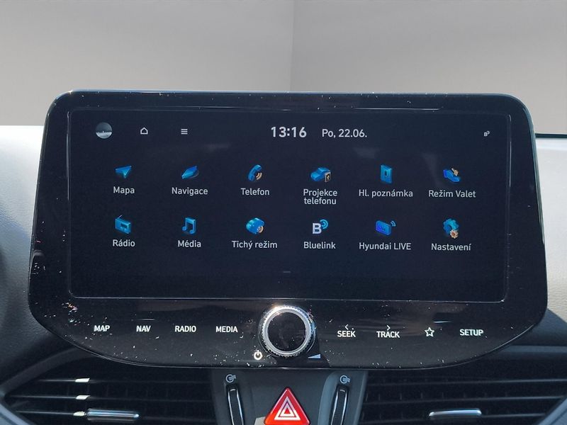 Hyundai i30 (2024) 1.5 DPi 70kW, ČR, 1. Maj., Ser - fotka 18 z 25