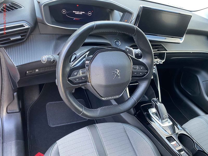 Peugeot 208 (2021) 1.2PT, Allure, AT, kamera - fotka 12 z 20