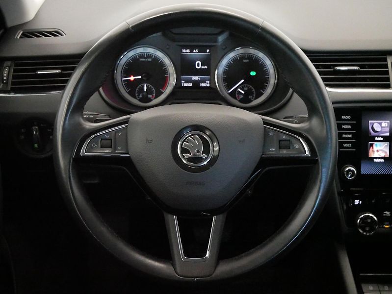 Škoda Octavia - fotka 18 z 28