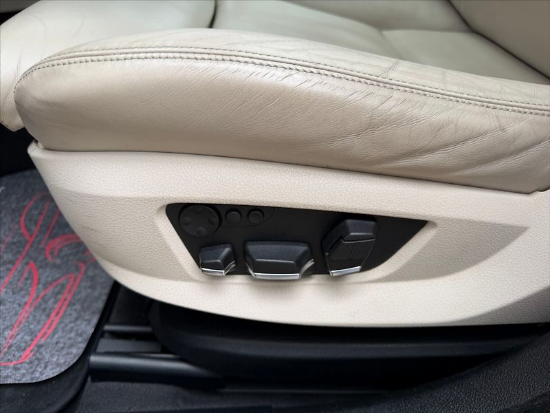 BMW Řada 5 3,0 D 220kW GT-x DRIVE-SERVIS! - fotka 20 z 39