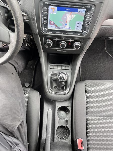 Volkswagen Golf 1.4 59KWMPI,NAVI,DVD,TZ,2xKOLA - fotka 37 z 45