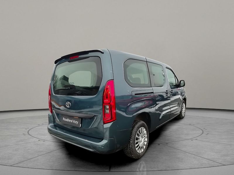 Toyota ProAce City Verso 1,5 D-4D L2 A/T Business - fotka 2 z 17