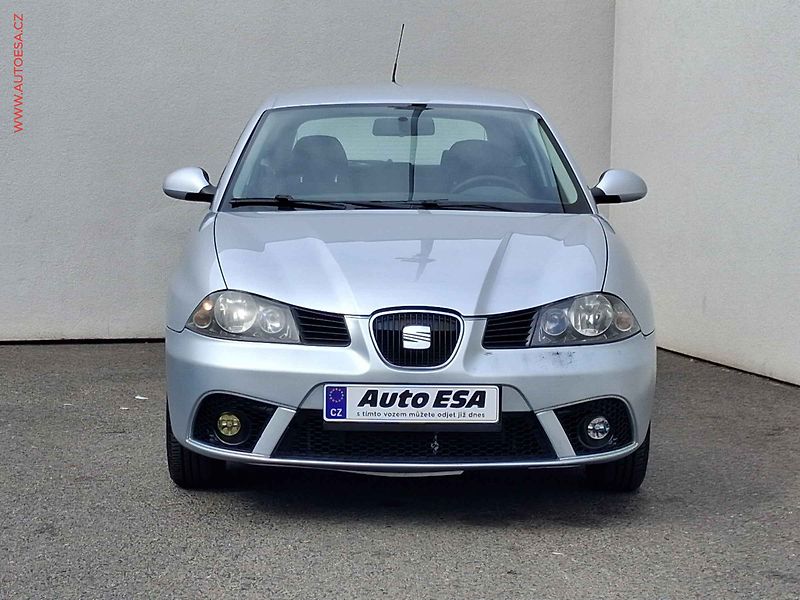 Seat Ibiza (2007) 1.4i, AC, STK4/28 - fotka 2 z 15