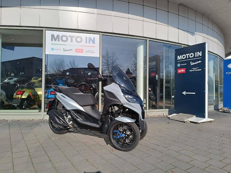 Piaggio MP3 300 (2026) MP3 310 Sport E5+ Grigio Mercu - fotka 17 z 17